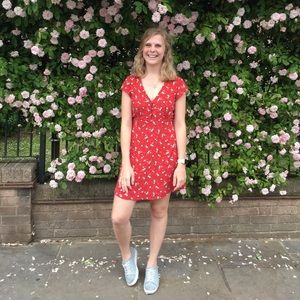 Meet your Posher, Elizabeth